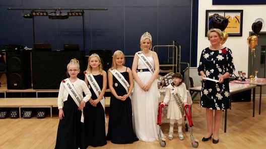 Presenting cheques 2015